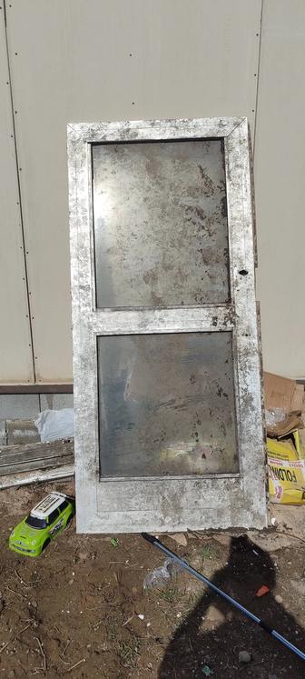 дверь алюмини