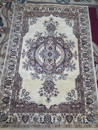 Ковер из натуральной шерсти