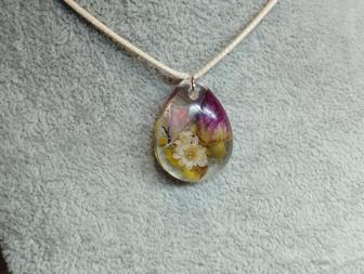 Изделия из эпоксидной смолы кулоны