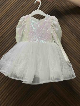 Платье на девочку