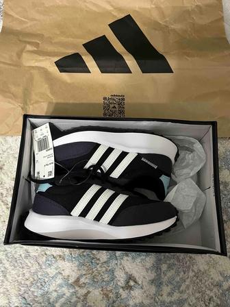 ДЕТСКИЕ Кроссовки adidas Sportswear Run 70S K Оригинал. Ru размер 31.