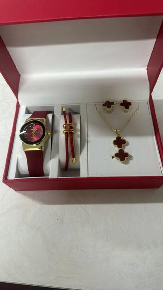 Компелкт браслетый