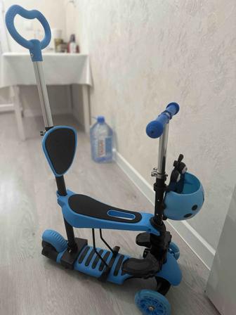 Продам Самокат ScooTer 5 в 1 Божья коровка