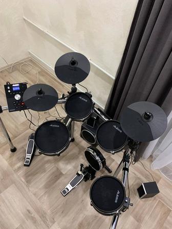 Электробарабаны Alesis command mesh kit