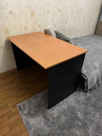 Стол офисный