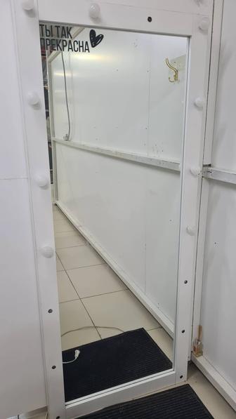 Продам стойки и зеркала!!!