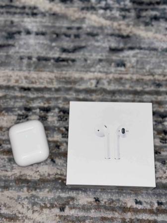 Продам наушники airpods