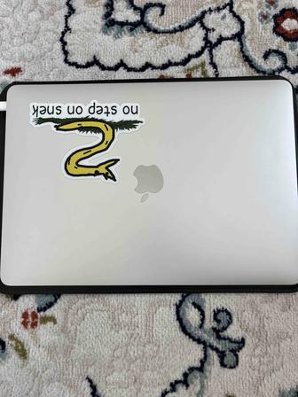 Macbook air M1 8/256 gb