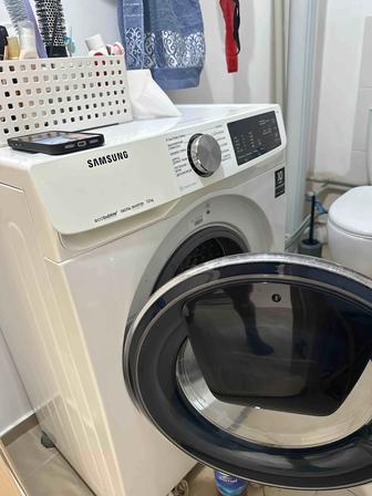 Продаю стиральную машину