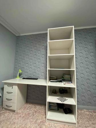 Продам стол пинал