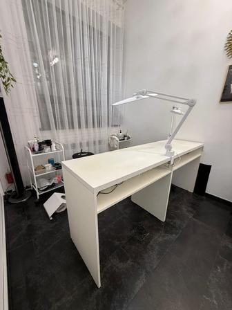 маникюрные столы