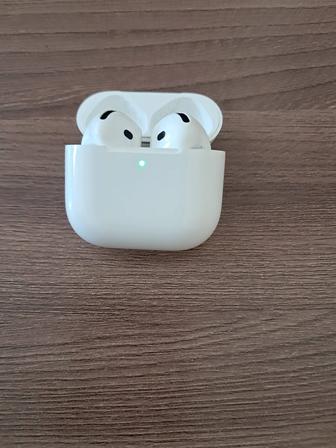 Продам airpods 4