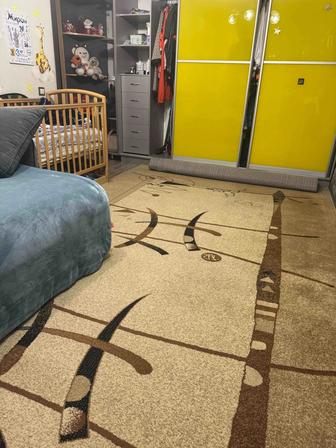 Шерстяной ковер