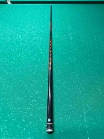 Бильярдный кий, черный шафт