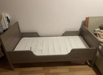 Продам детскую кровать с бортиками ИКЕА IKEA