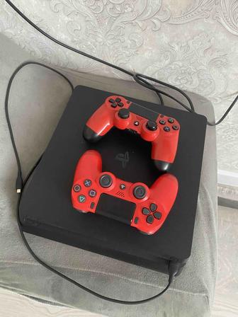 продам Sony playstation 4 Slim в отличном состоянии