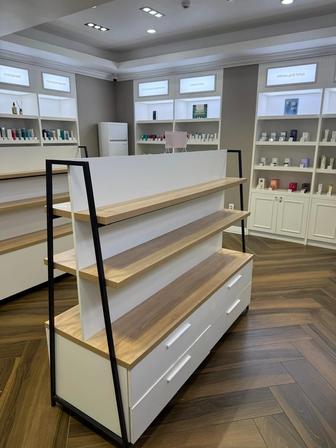 Шкаф островок для магазина