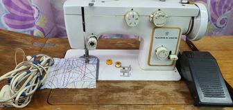 Продаётся швейная машинка
