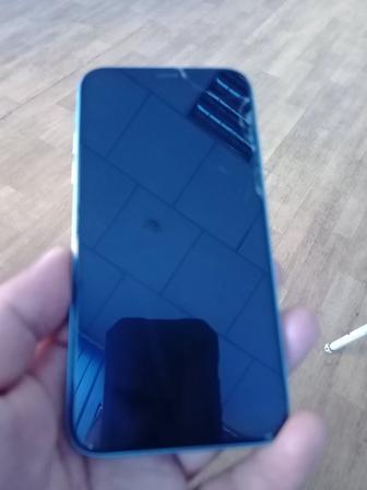 Продам Айфон Xr 128g