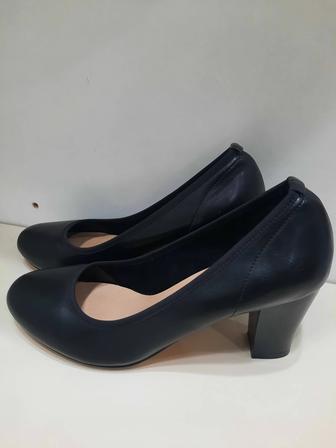 Новые экокожа туфли, 40 размер