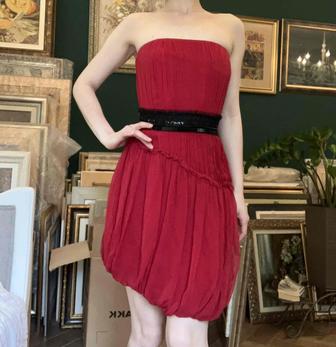 Красивое платье Vera Wang
