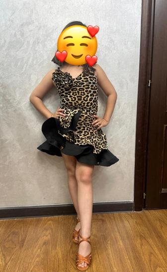 Продаю костюм для спортивно-бальных танцев