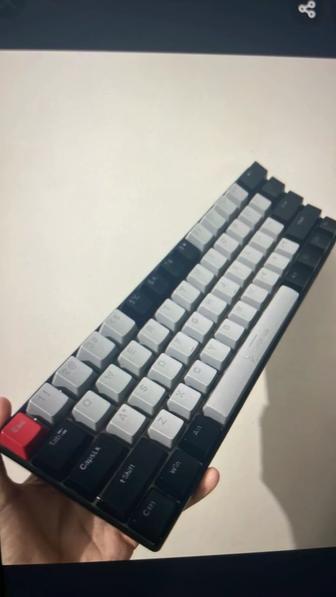 Кастомная клавиатура, в рабочем состоянии