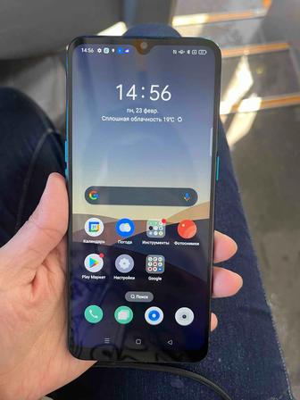 Продам срочно телефон