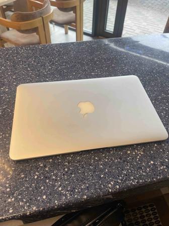 Продается MacBook Air 11 2015 года минус только плату надо поменять