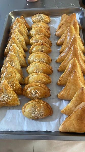 Выпечка самса, чебуреки, баурсаки и многое другое