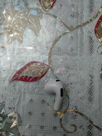 Наушники Apple airpods