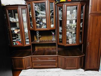 Продаю стенку Для гостиной хорошем состоянии хорошего качества