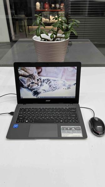 Мини Ноутбук Acer Aspire One Cloudbook 11 в отличном состоянии