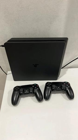 Ps 4 slim