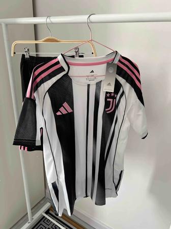 Спортивные футболки