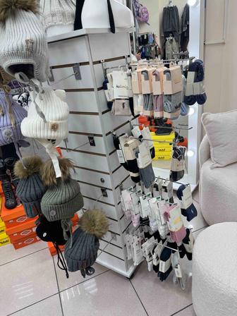 Эконом панель на колесиках, витрина