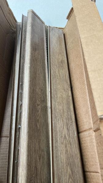 Продам плинтус напольный