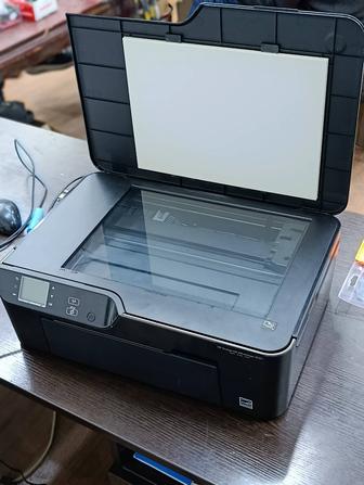 МФУ HP DeskJet Ink Advantage 3525