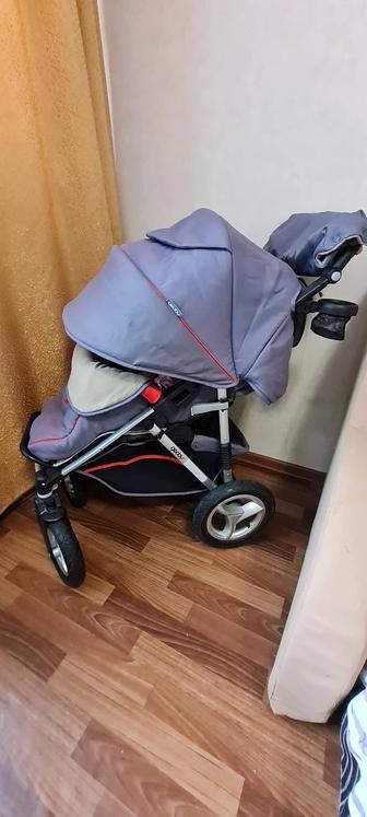 Продам коляску зима/лето