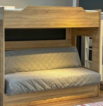 Продам двух яростную кровать