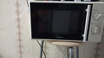 Продам микроволновку.Фирмы Midea