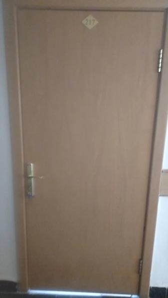 продам двери межкомнатные шпон и мдф