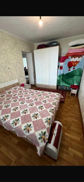 Продам спальный гарнитур