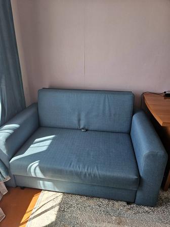 Продам диван в хорошем состоянии