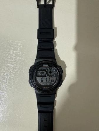 часы Casio AE1000W