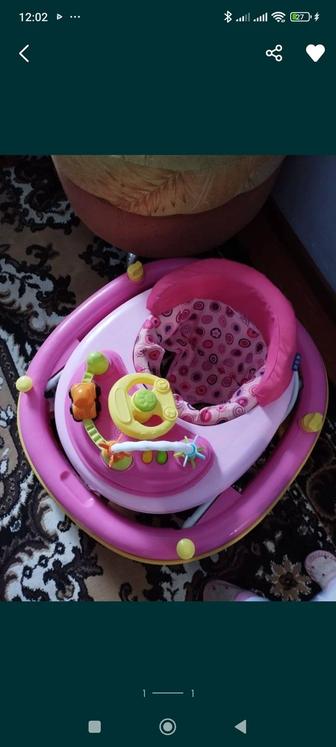 Продам ходунки для девочки