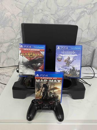 Продам Ps 4 slim в идеале