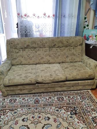 Диван и два кресла, диван раскладной, раскладушка железная с матрасом