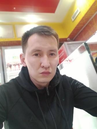 Грузчики Жезказган и Сатпаев. Если нужен грузовой машины есть контакты.