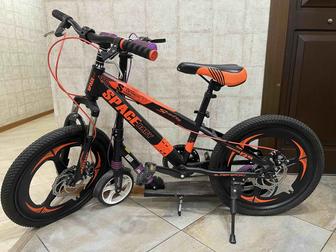 Велосипед б/у 1 год, самокат в подарок